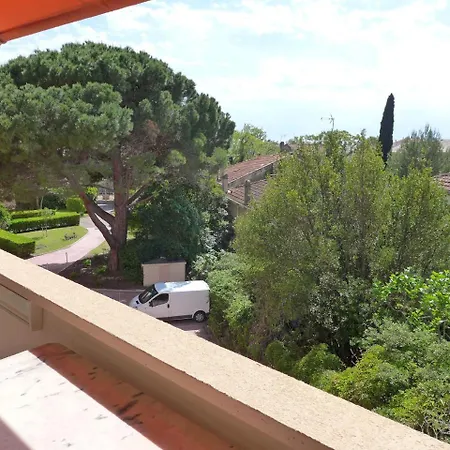 公寓 Les Vignes By Interhome *